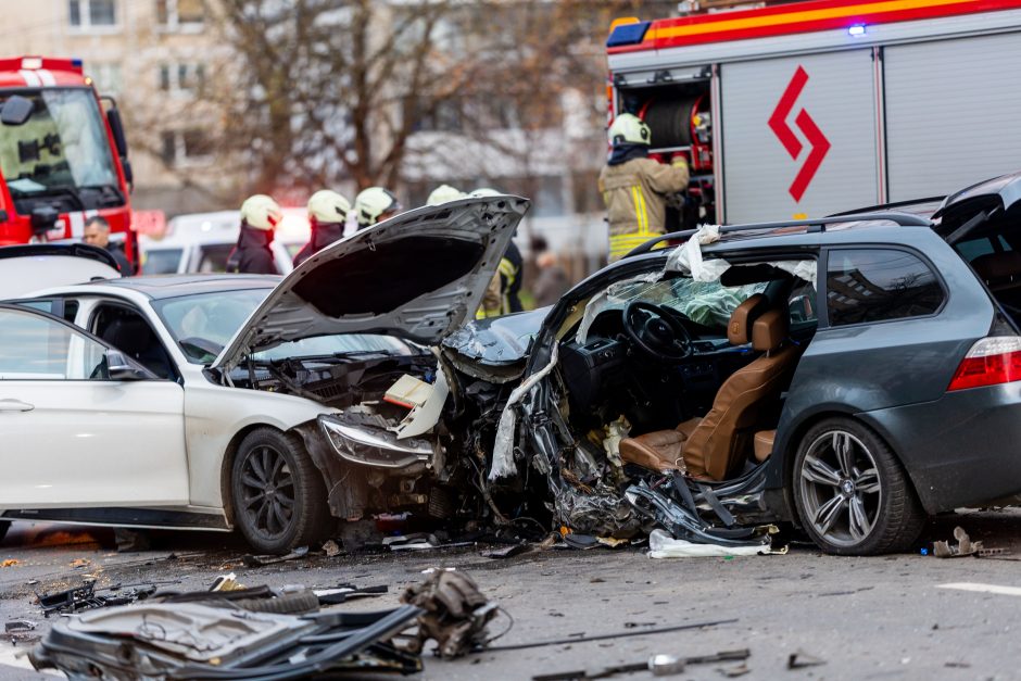 Trijų automobilių avarija Vilniuje