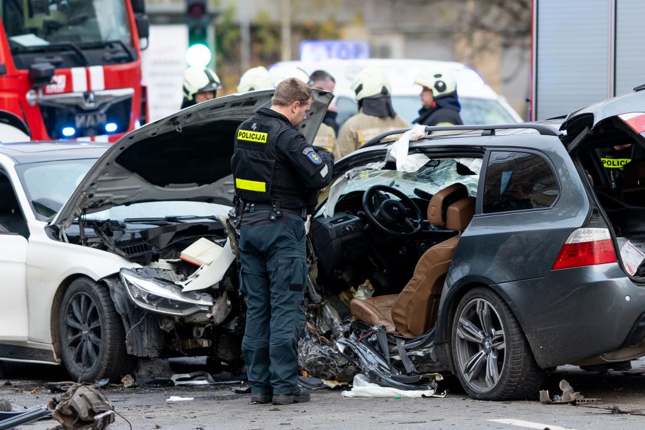 Trijų automobilių avarija Vilniuje