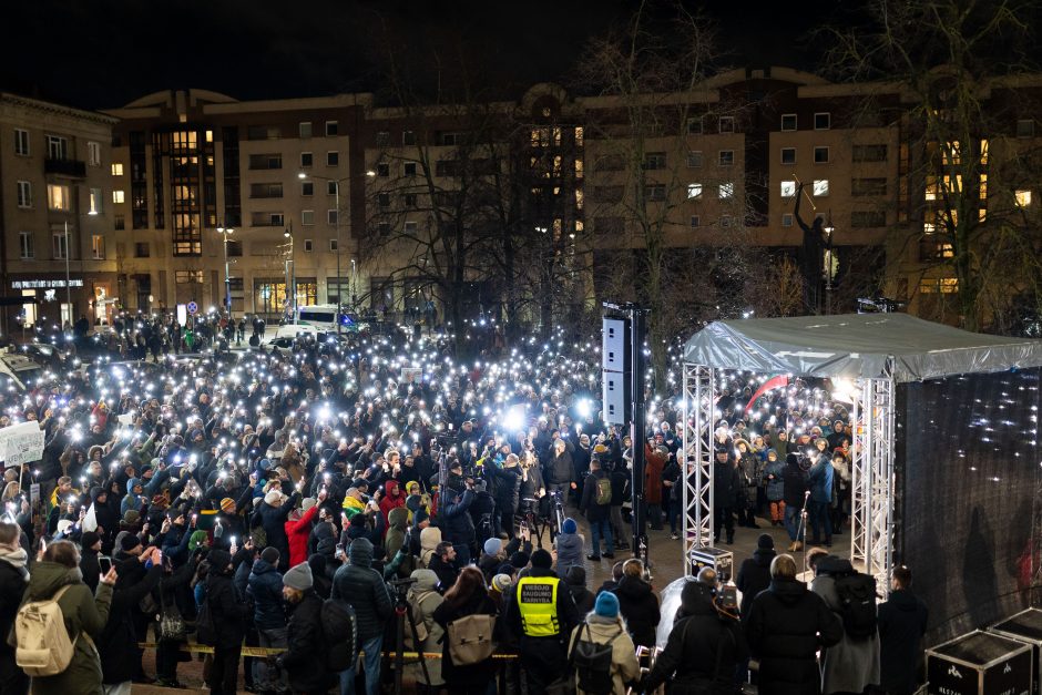 Protestas „Dešimt minučių tylos“