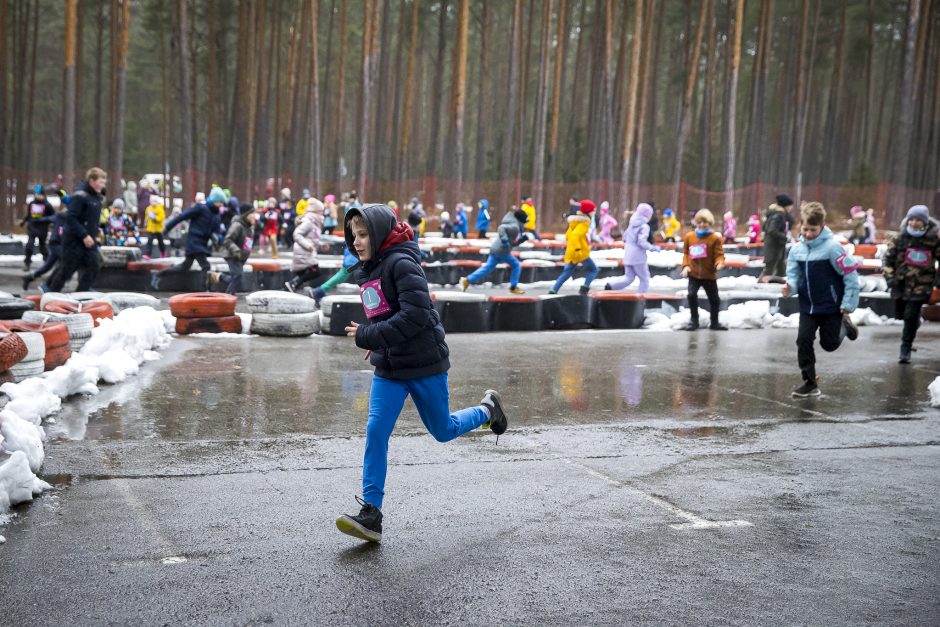 Druskininkuose atidarytas jubiliejinis „LTeam žiemos festivalis 2023“: olimpiečiai įžiebė ugnį