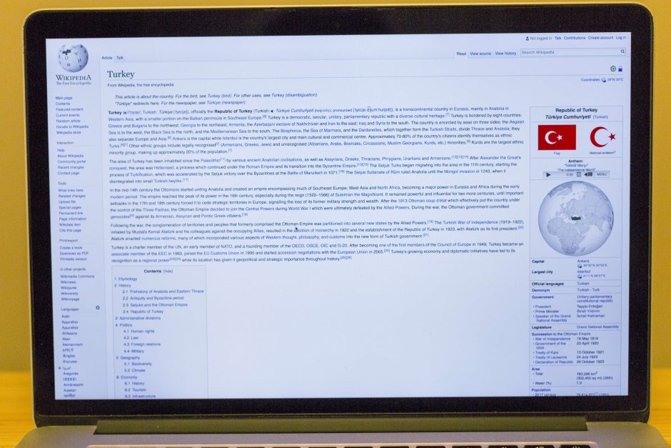 Turkijos valdžia užblokavo prieigą prie enciklopedijos „Wikipedia“ 