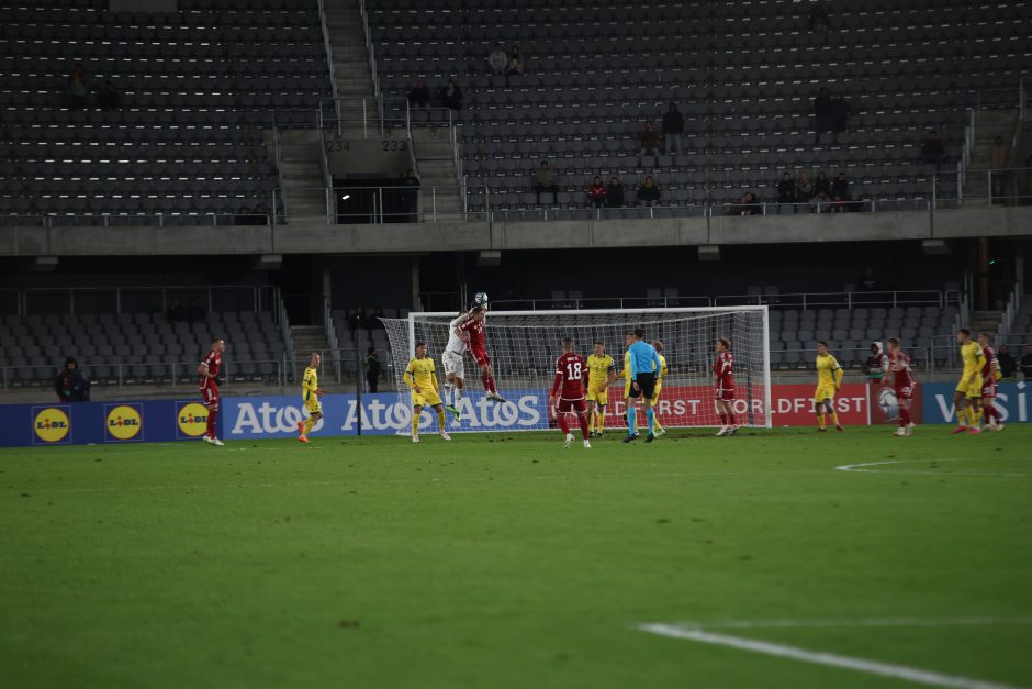 Puikiai žaidusi Lietuvos futbolo rinktinė nenusileido Vengrijai