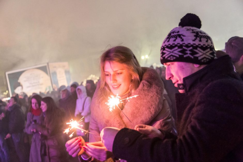 Kauniečiai 2015-uosius ir eurą pasitiko skaičiuodami sekundes