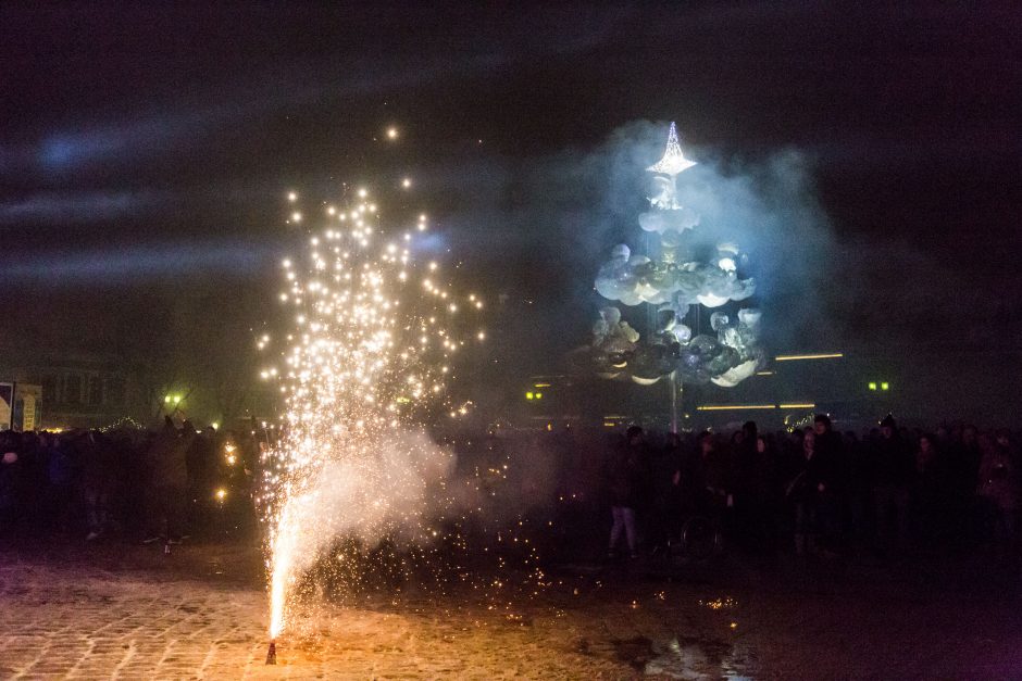 Kauniečiai 2015-uosius ir eurą pasitiko skaičiuodami sekundes