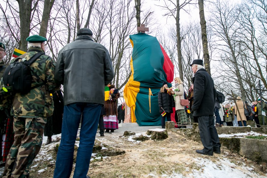 Aleksoto kapinėse iškilmingai atidengta „Pieta“