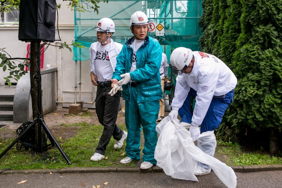 Japonai atvažiavo į Kauną perdažyti garsaus diplomato namus