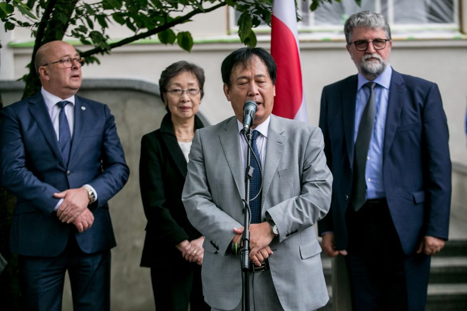 Japonai atvažiavo į Kauną perdažyti garsaus diplomato namus