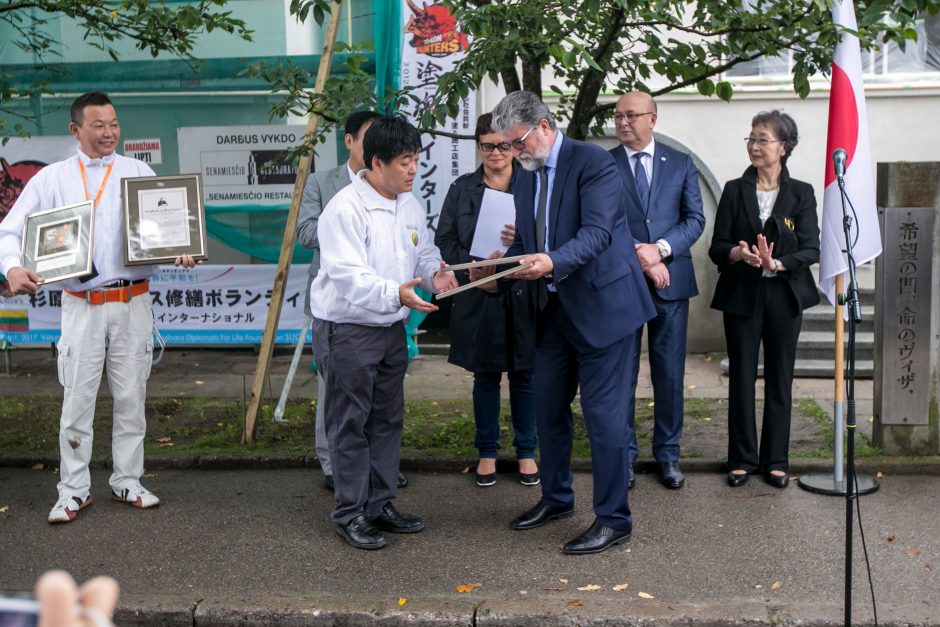 Japonai atvažiavo į Kauną perdažyti garsaus diplomato namus