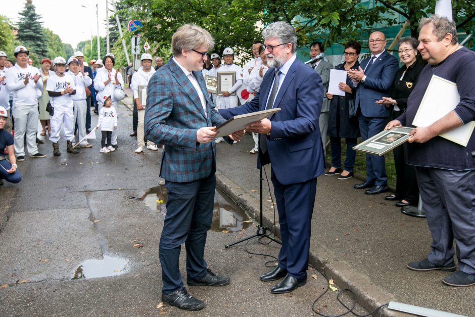 Japonai atvažiavo į Kauną perdažyti garsaus diplomato namus