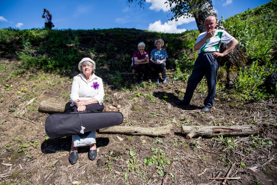 VIII forto tuneliuose išdykavo muzika ir šviesa