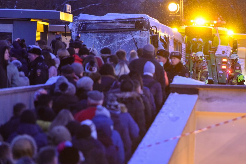 Per autobuso avariją Maskvoje žuvo penki žmonės 