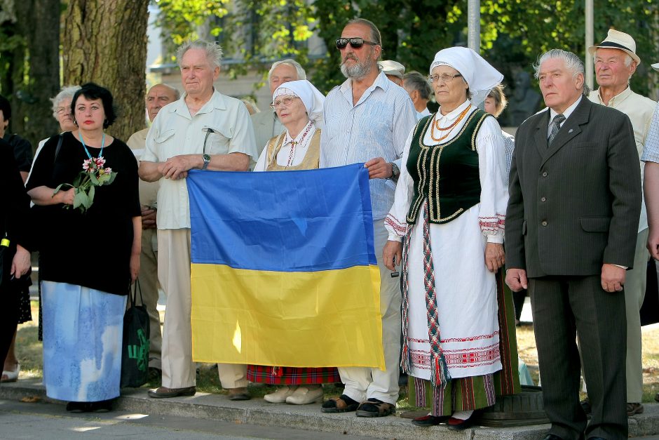 Kauniečiai prisiminė Baltijos kelią