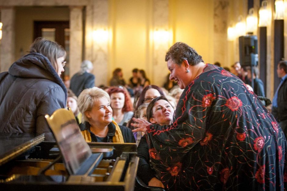 Kauno chorams „Jaunystė“ ir „Neris“ įteikti „Aukso paukštės