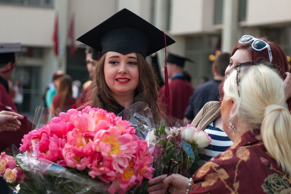 Vytauto Didžiojo universitete – diplomų įteikimo šventė