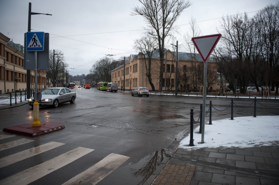 Kauno centre keisis automobilių ir dviračių eismas