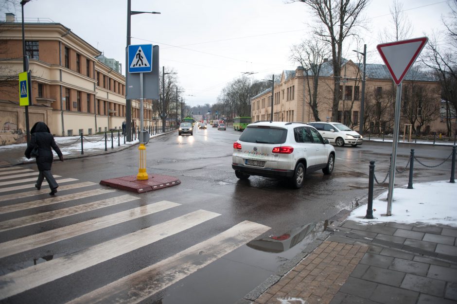 Kauno centre keisis automobilių ir dviračių eismas