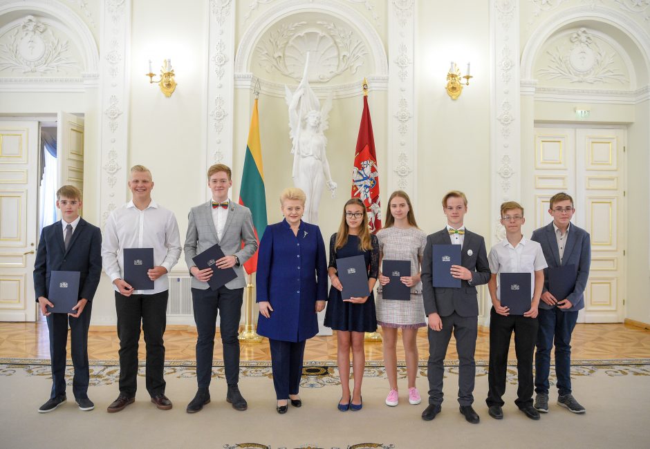 „Lietuvos tūkstantmečio vaikai“ ieškojo paslėptų Vilniaus mįslių