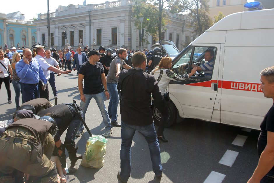 Ukrainoje per susirėmimą prie Aukščiausiosios Rados žuvo karys 