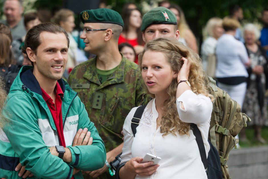 Karo akademijos absolventams suteikti karininko laipsniai