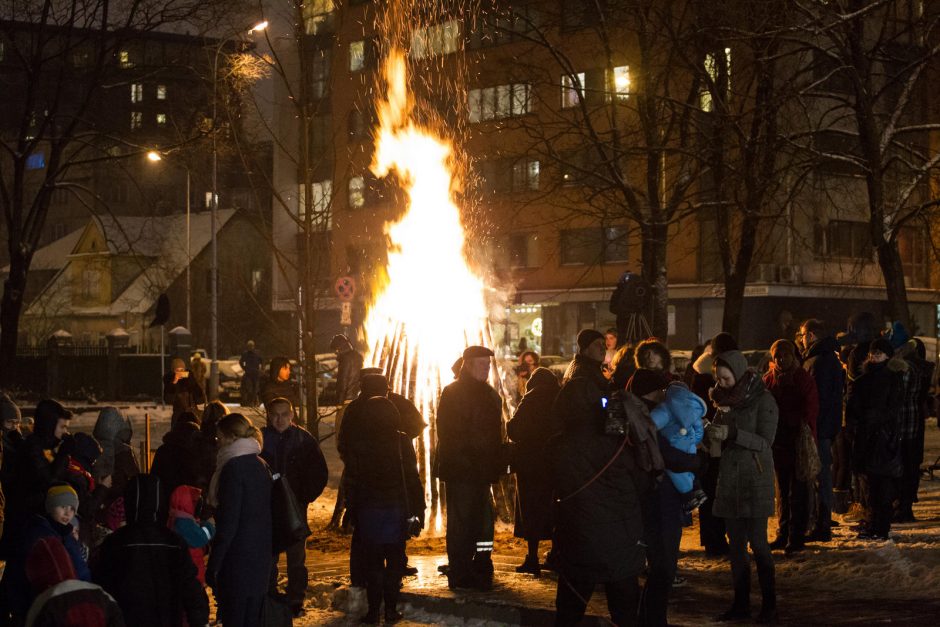 Valstybės vadovai atidarė Sausio 13-osios memorialą