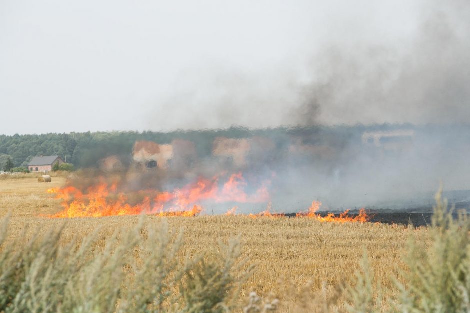 Pakaunė virto liepsnojančiu pragaru