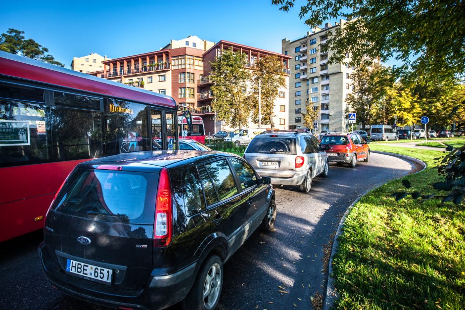 Dėl uždarytos A. Baranausko gatvės – spūstys