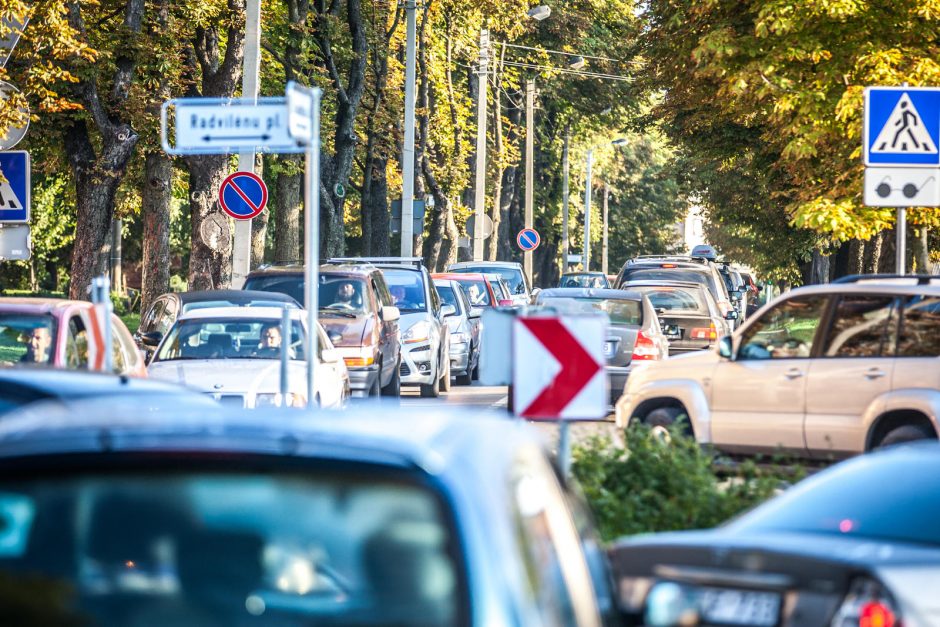 Dėl uždarytos A. Baranausko gatvės – spūstys