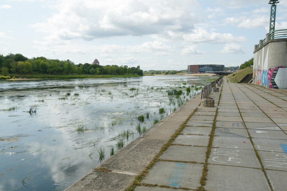 Krantinėje – pavojus pėstiesiems ir dviratininkams