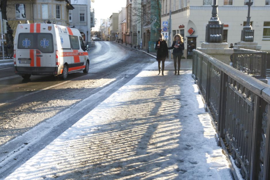 Uostamiesčio kelininkus auklėjo baudomis