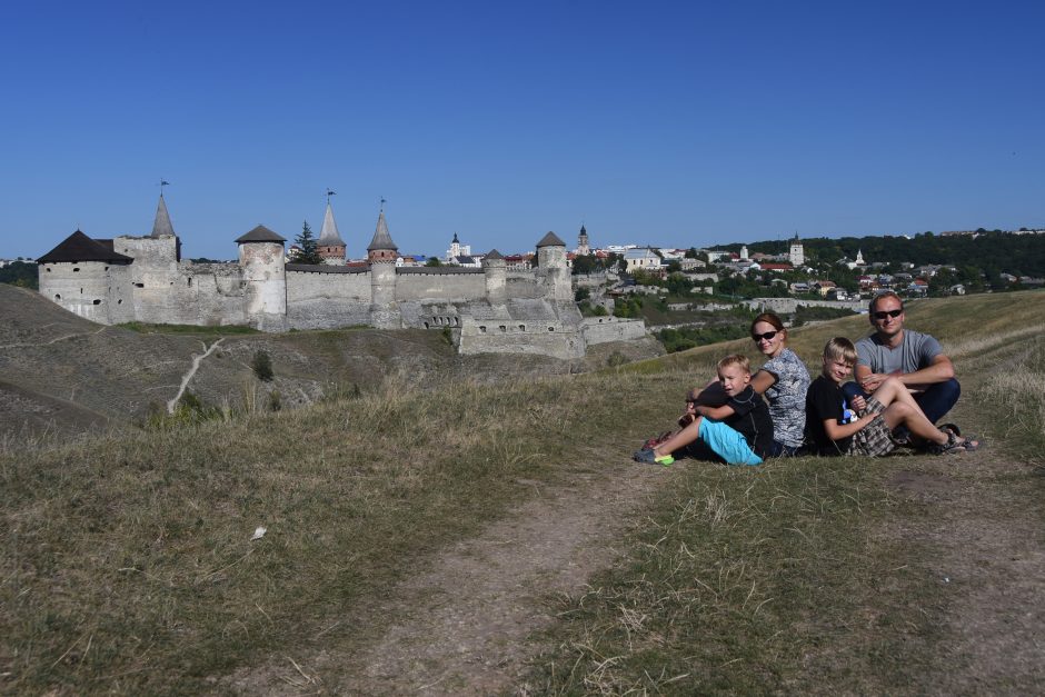 Mokslų daktarė – tarp pilių ir dangaus