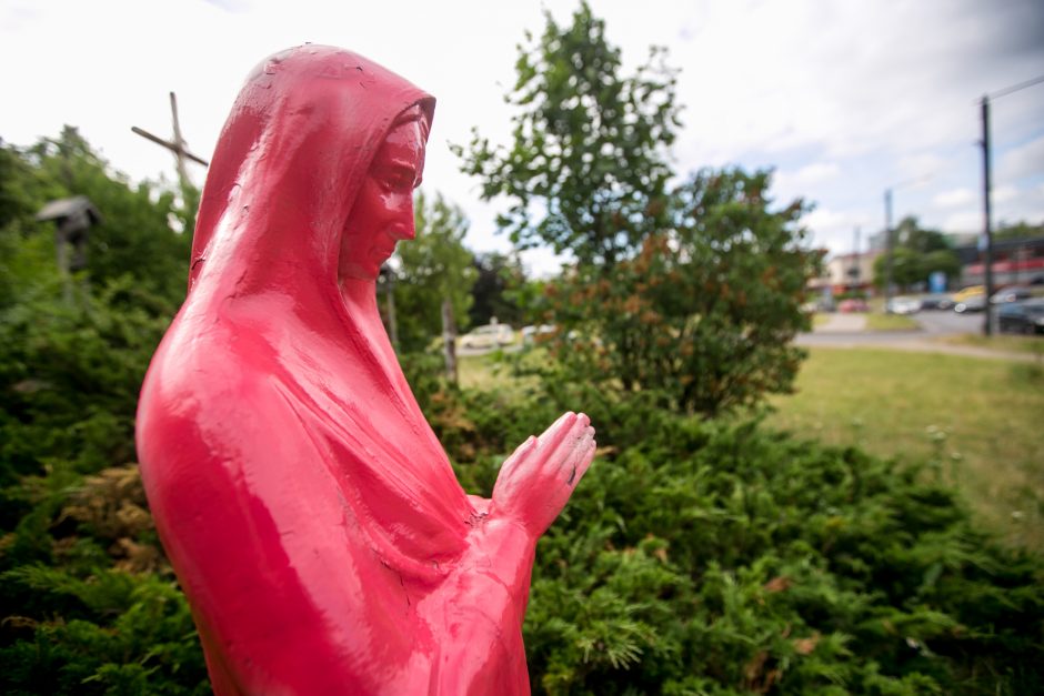 Išpuolis Kauno kryžių kalnelyje: išniekinta Švč. Mergelės Marijos statula