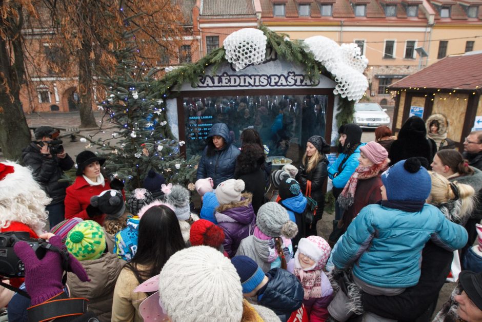 Debesų eglė padiktavo kalėdinio miestelio stilių