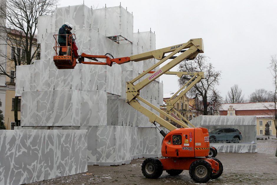 Rotušės aikštė – ant išskirtinių švenčių ir šou slenksčio (programa)