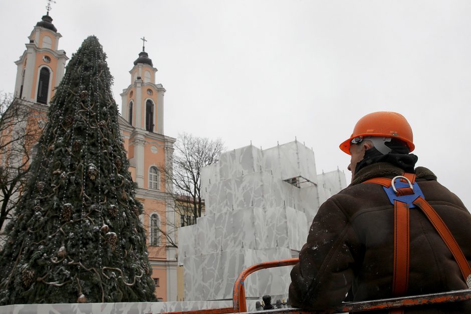 Rotušės aikštė – ant išskirtinių švenčių ir šou slenksčio (programa)