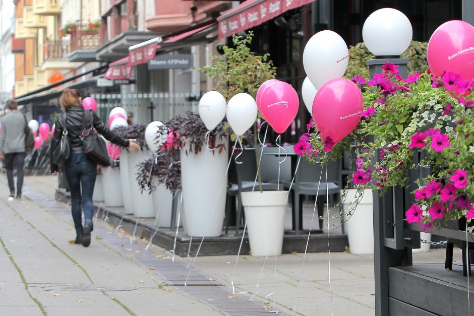 Laisvės alėją nuspalvino balionai