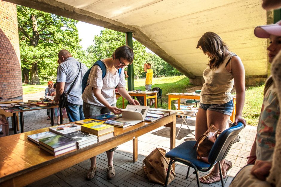 Pirmajame knygų blusturgyje – nuo L. Tolstojaus iki A. Čekuolio