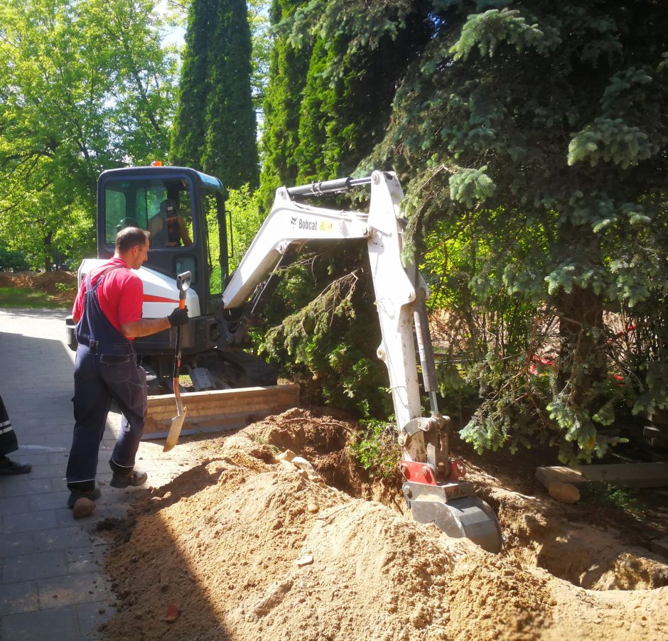 Kalvarijų gatvėje prakirstas dujų vamzdis