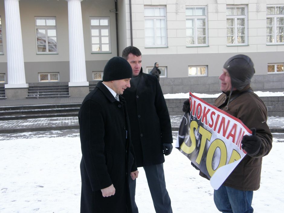 Kauniečiai sostinėje protestavo prieš „Fortum“ užmojus