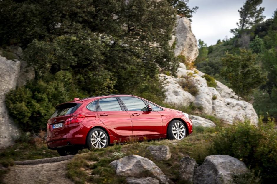 „BMW 2 Series Active Tourer“ – ir su keturių varančiųjų ratų sistema