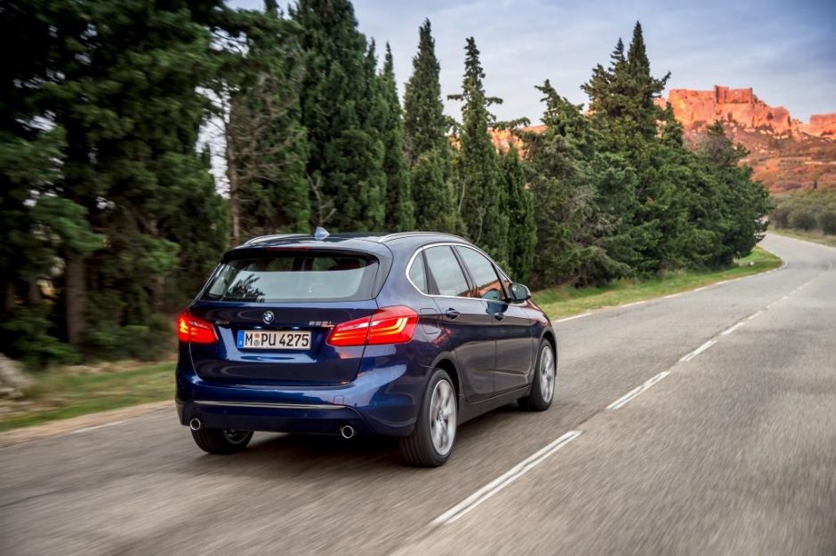 „BMW 2 Series Active Tourer“ – ir su keturių varančiųjų ratų sistema