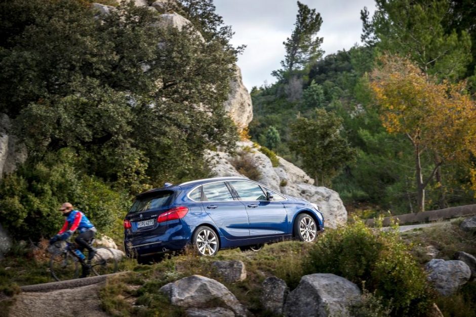 „BMW 2 Series Active Tourer“ – ir su keturių varančiųjų ratų sistema