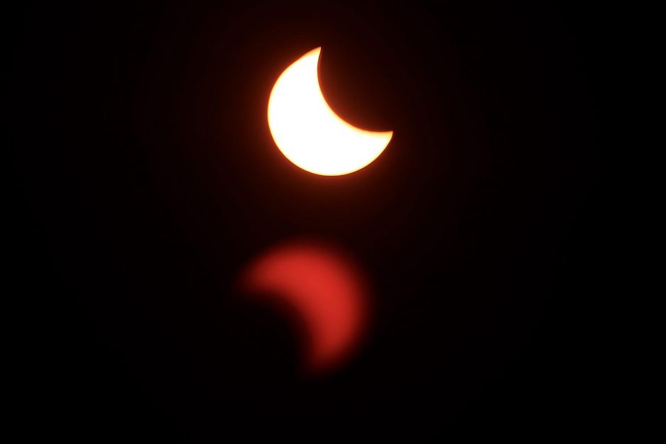 Atokiose Arkties salose entuziastai stebėjo visišką saulės užtemimą