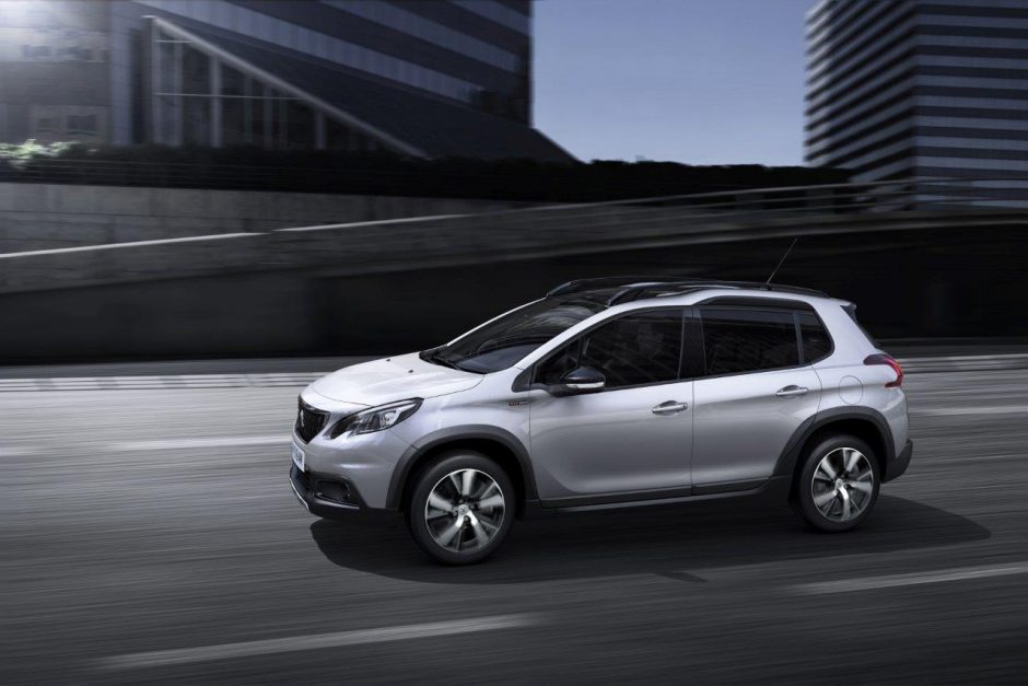 Atnaujintas „Peugeot 2008“ – sportiškas ir kompaktiškas automobilis