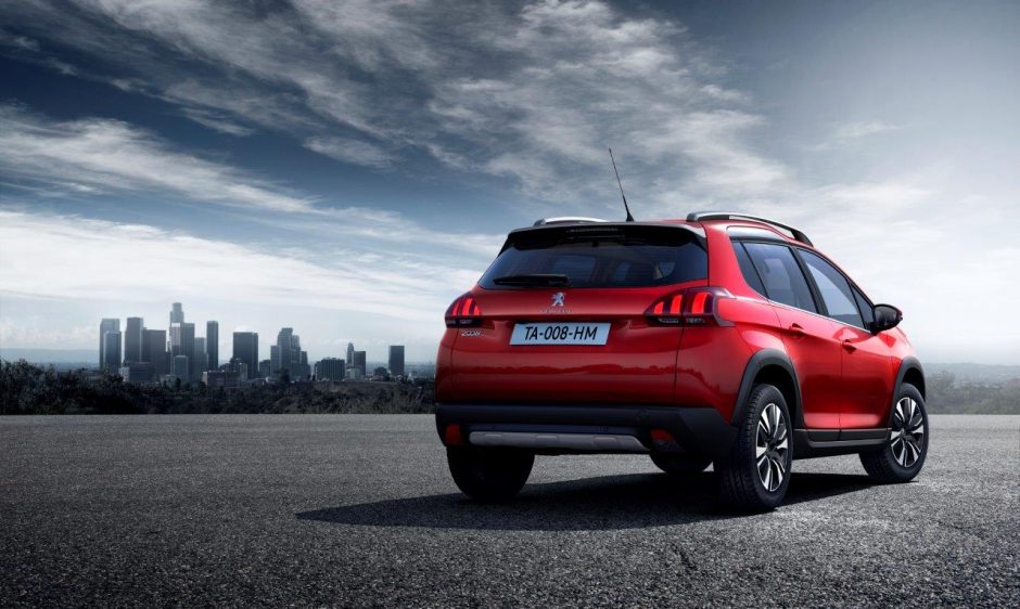 Atnaujintas „Peugeot 2008“ – sportiškas ir kompaktiškas automobilis