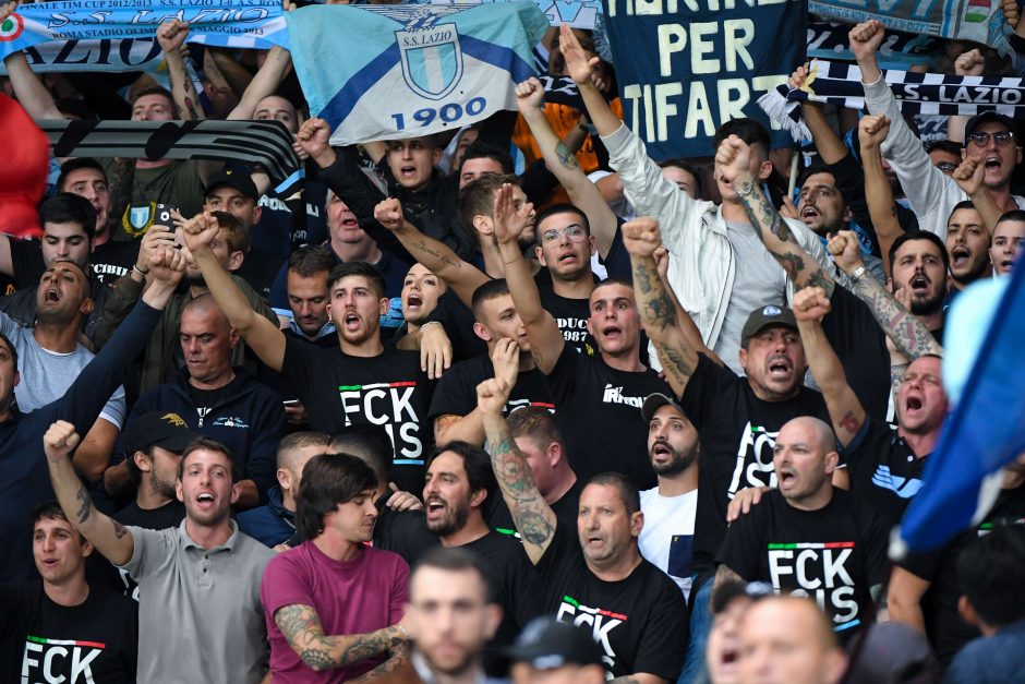 EP vadovas pasmerkė italų futbolo komandos „Lazio“ sirgalius už antisemitizmą