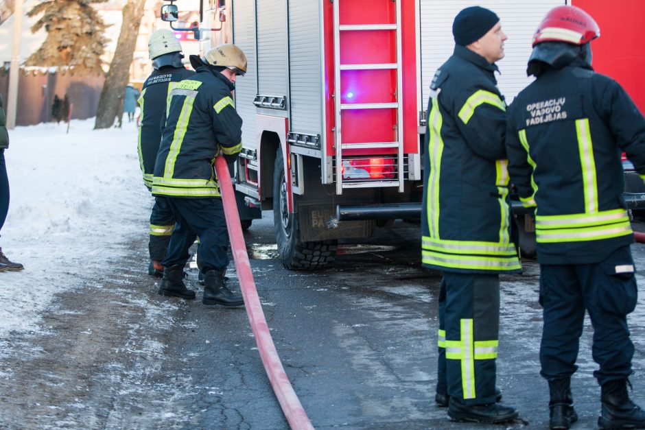 Gesinant namą Palemone prireikė ir policijos pagalbos