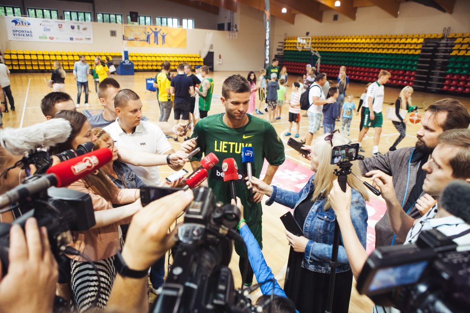 To dar nebuvo: krepšinio ir futbolo rinktinės tarpusavyje rungtyniavo Palangoje