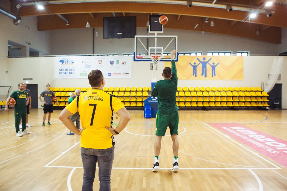 To dar nebuvo: krepšinio ir futbolo rinktinės tarpusavyje rungtyniavo Palangoje