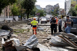 Per smūgį antrai Kyjivo medicinos įstaigai žuvo 4 žmonės