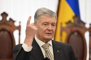 Po karo buvęs Ukrainos prezidentas P. Porošenka tikisi sugrįžti į valdžią